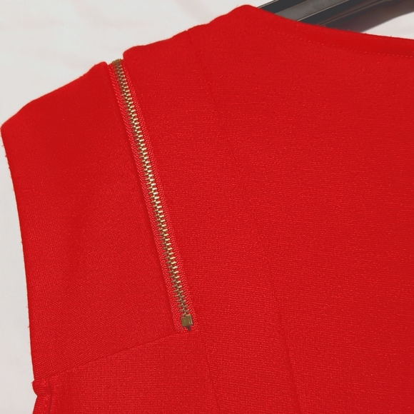 Spense Petite EUC Gorgeous Red Dress, Zipper Details On Shoulders, Sz 8P - Picture 10 of 13